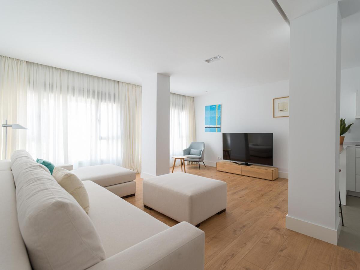 Luxury Bakus Canteras Beach لاس بالماس دي غران كاناريا الغرفة الصورة